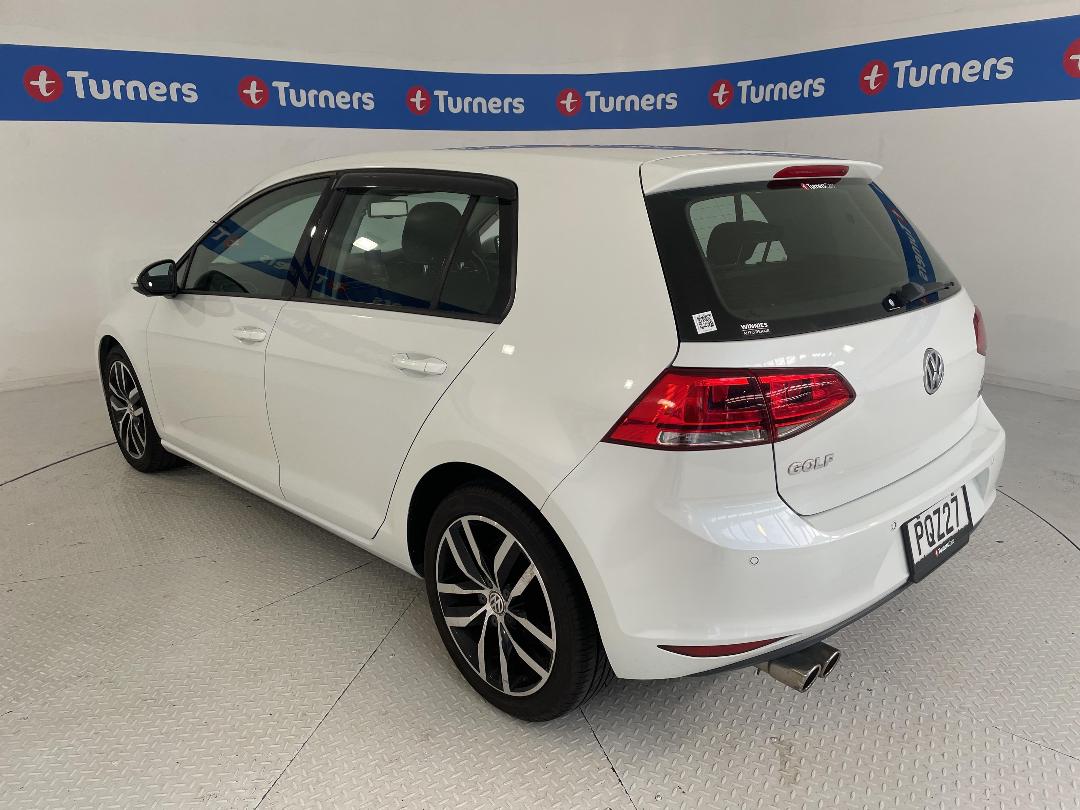 Photo '5' of Volkswagen Golf Photo '5' of Volkswagen Golf