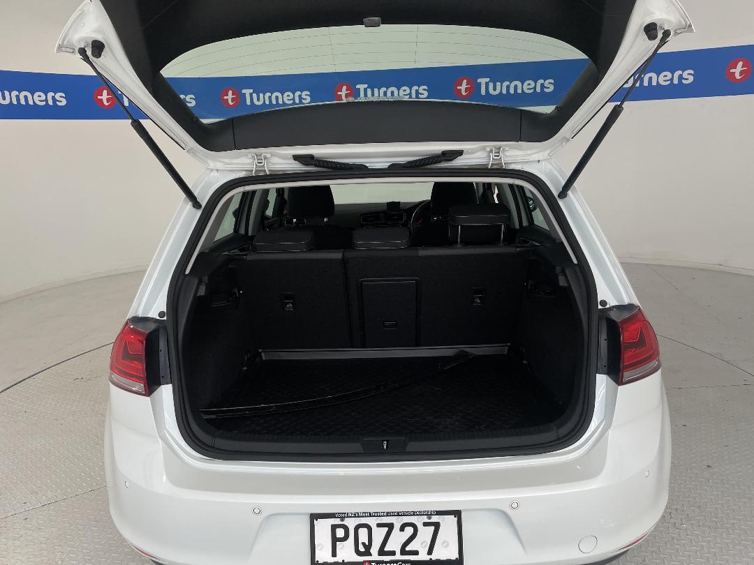 Photo '14' of Volkswagen Golf Photo '14' of Volkswagen Golf