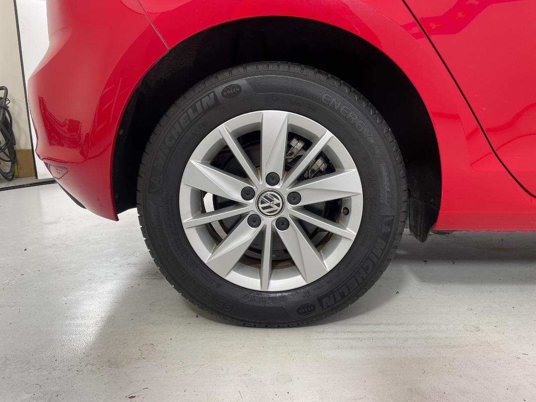 Photo '12' of Volkswagen Golf