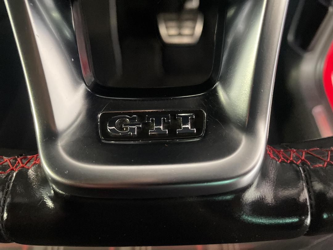 Photo '27' of Volkswagen Golf Photo '27' of Volkswagen Golf