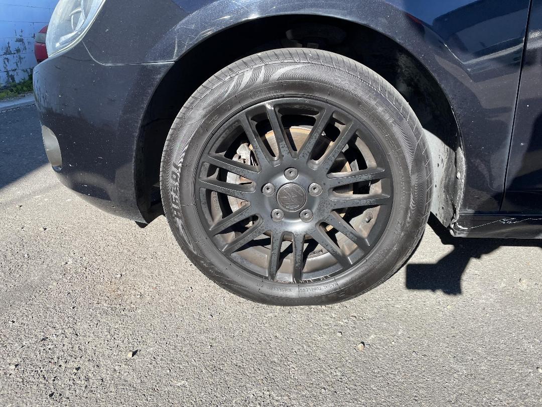 Photo '8' of Volkswagen Golf