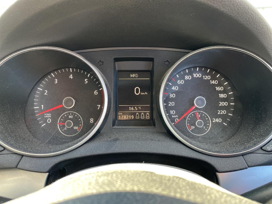 Photo '19' of Volkswagen Golf