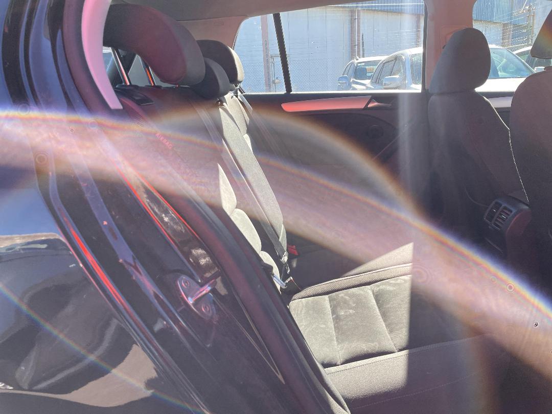 Photo '18' of Volkswagen Golf