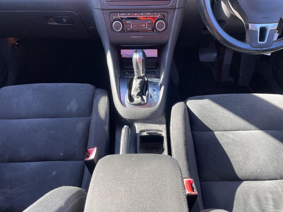 Photo '16' of Volkswagen Golf