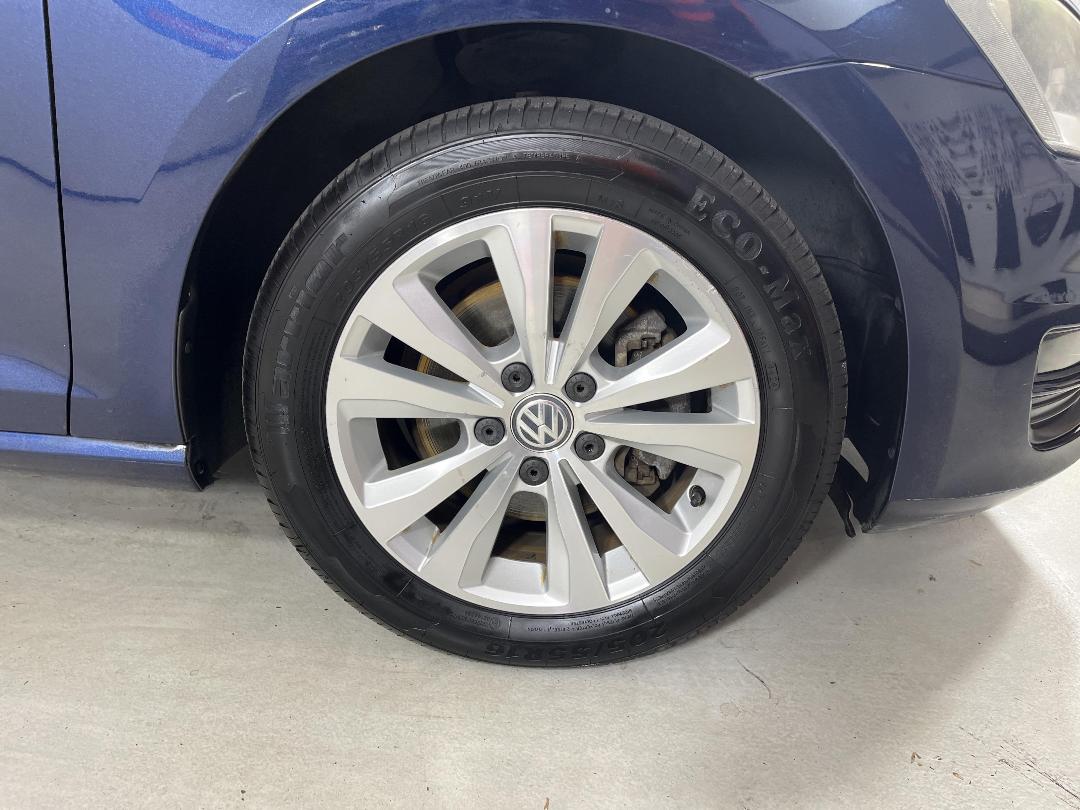 Photo '9' of Volkswagen Golf