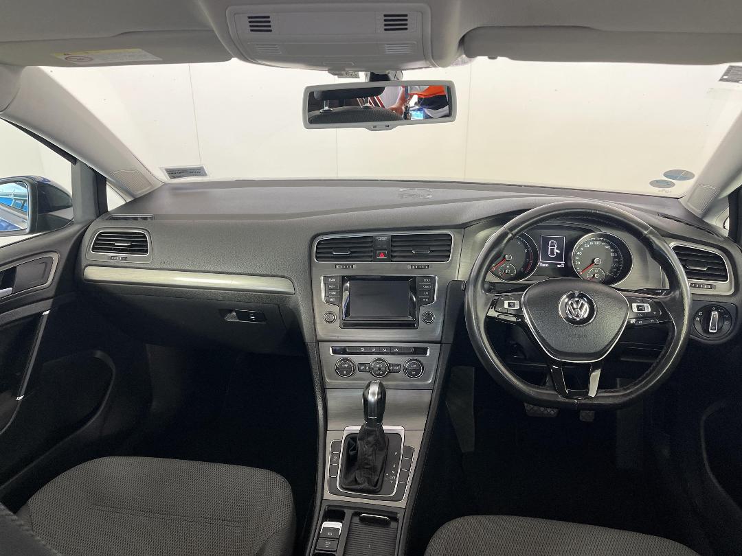 Photo '17' of Volkswagen Golf