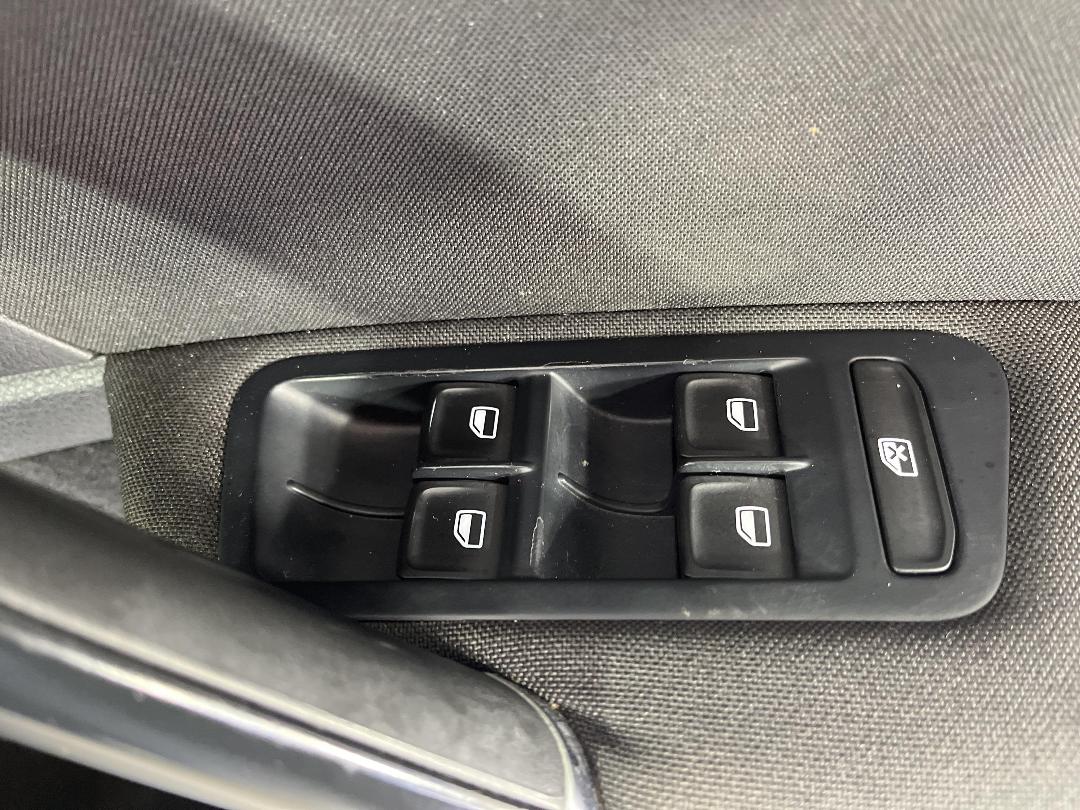 Photo '23' of Volkswagen Golf