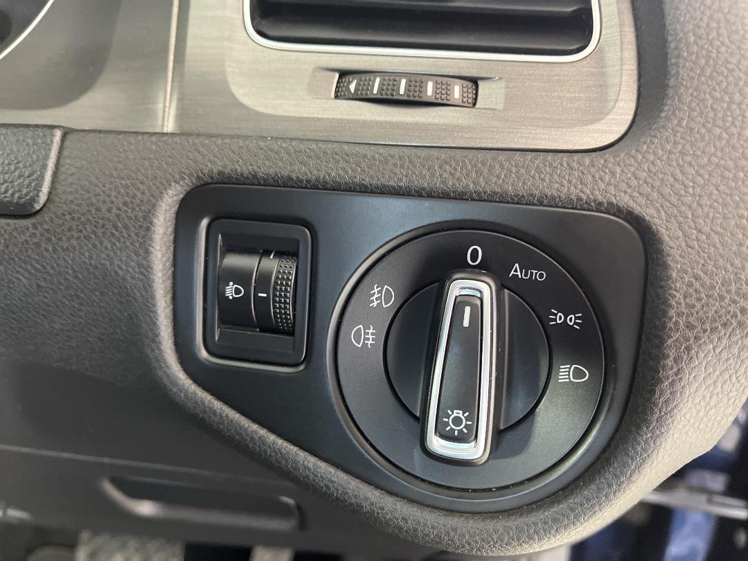 Photo '25' of Volkswagen Golf