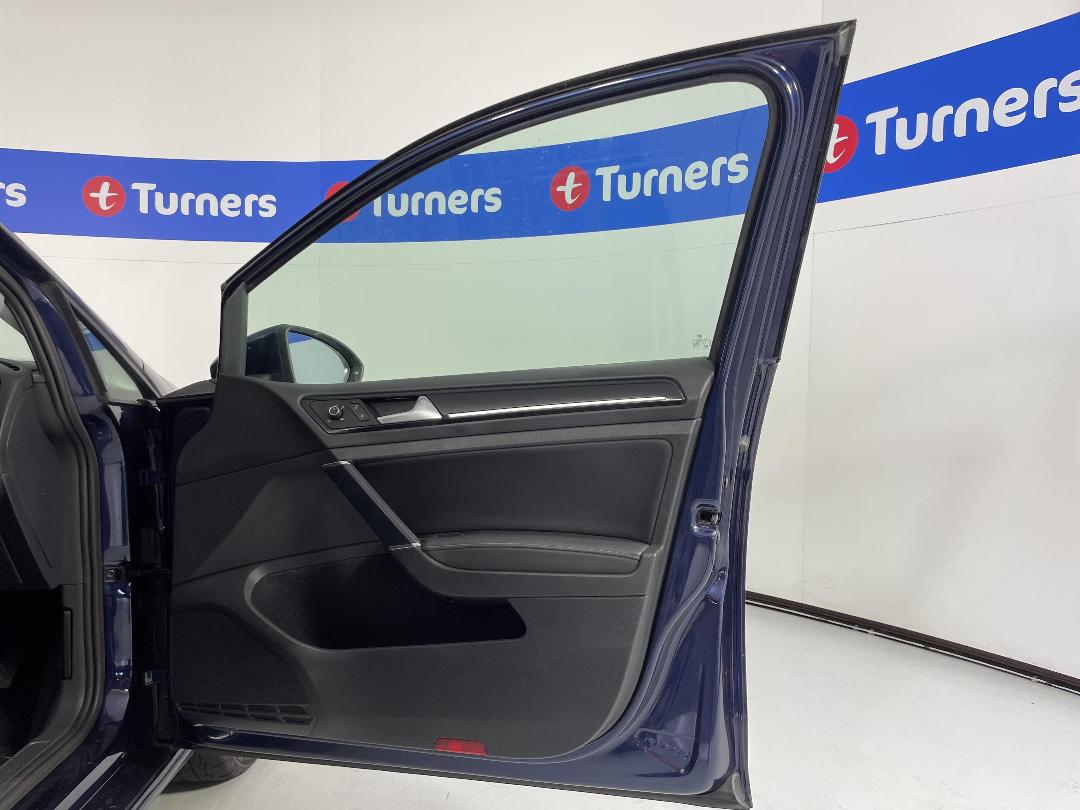 Photo '15' of Volkswagen Golf