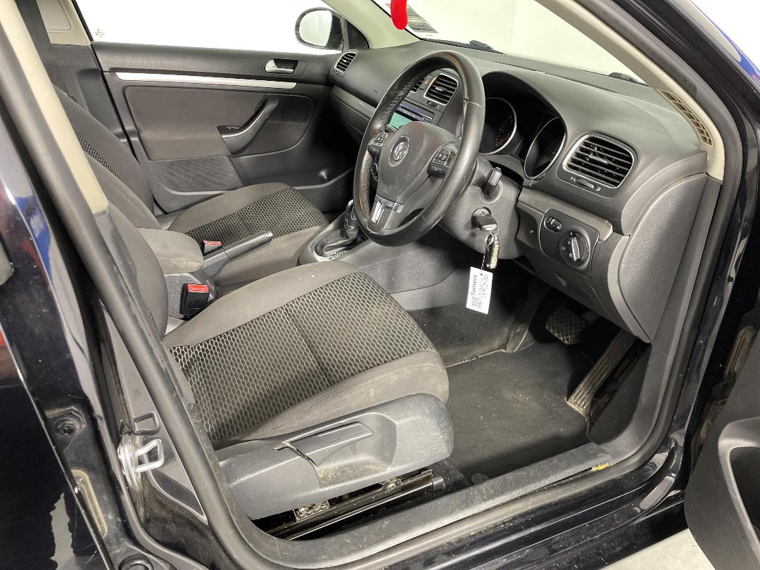 Photo '16' of Volkswagen Golf Photo '16' of Volkswagen Golf