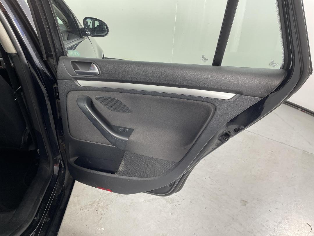 Photo '19' of Volkswagen Golf Photo '19' of Volkswagen Golf