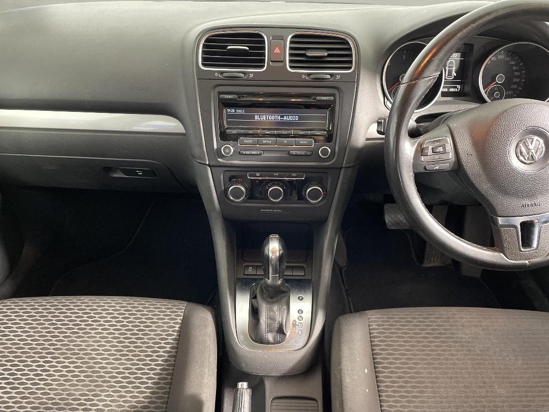 Photo '18' of Volkswagen Golf Photo '18' of Volkswagen Golf