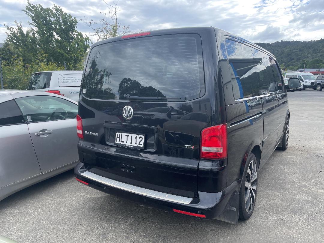 Photo '4' of Volkswagen Multivan TDI