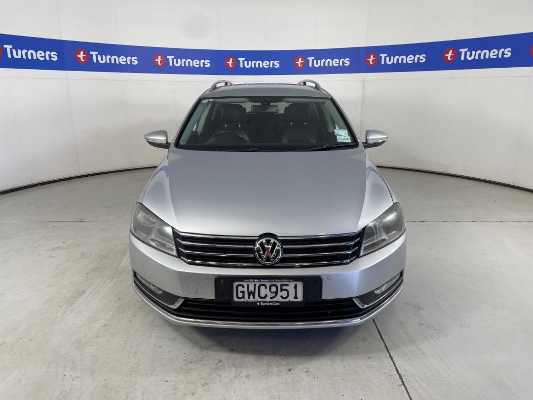 Photo '2' of Volkswagen Passat Photo '2' of Volkswagen Passat