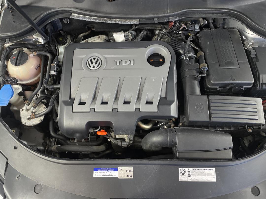 Photo '13' of Volkswagen Passat Photo '13' of Volkswagen Passat