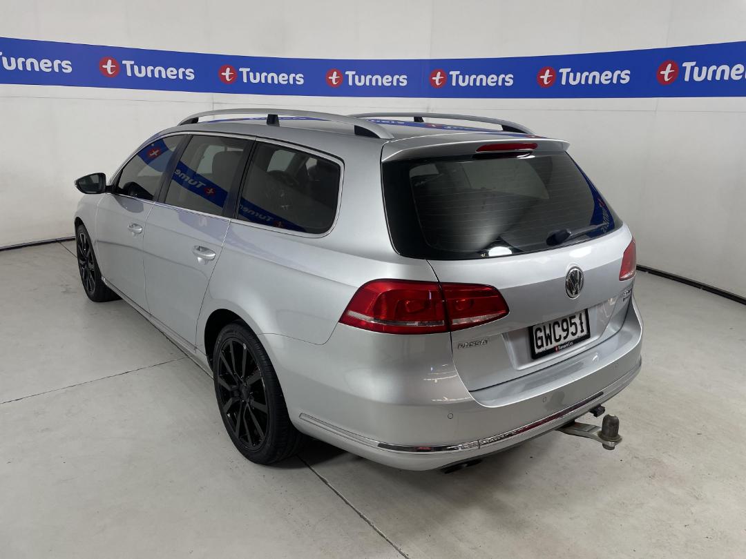 Photo '5' of Volkswagen Passat Photo '5' of Volkswagen Passat