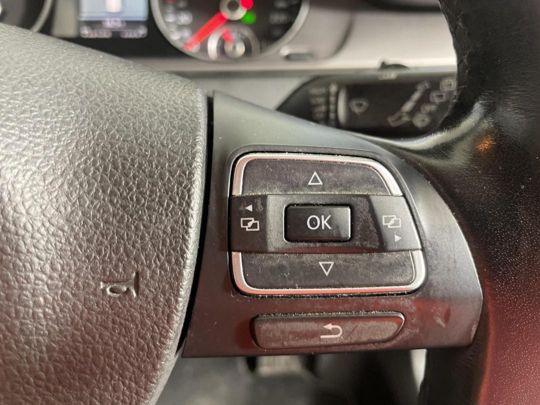 Photo '26' of Volkswagen Passat Photo '26' of Volkswagen Passat