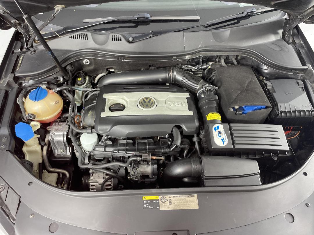 Photo '13' of Volkswagen Passat