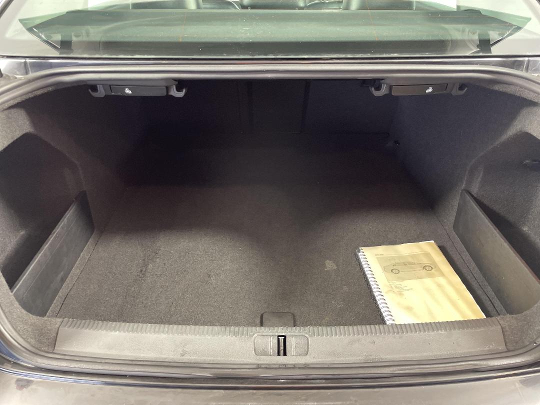 Photo '14' of Volkswagen Passat