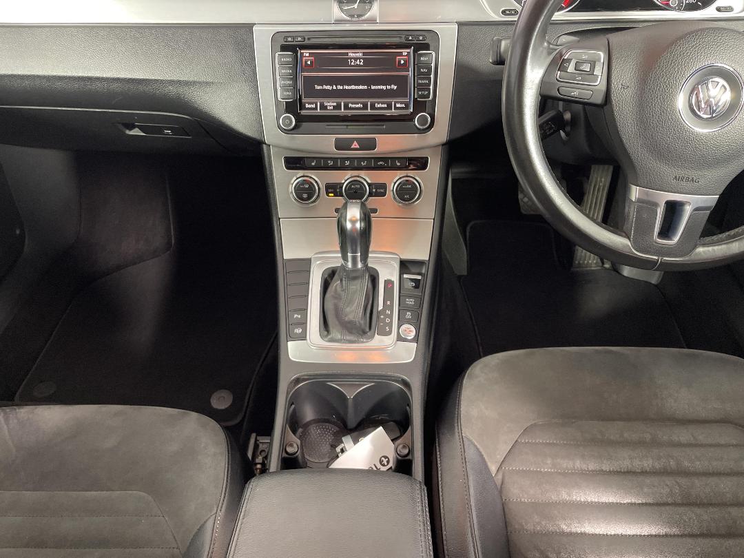 Photo '18' of Volkswagen Passat