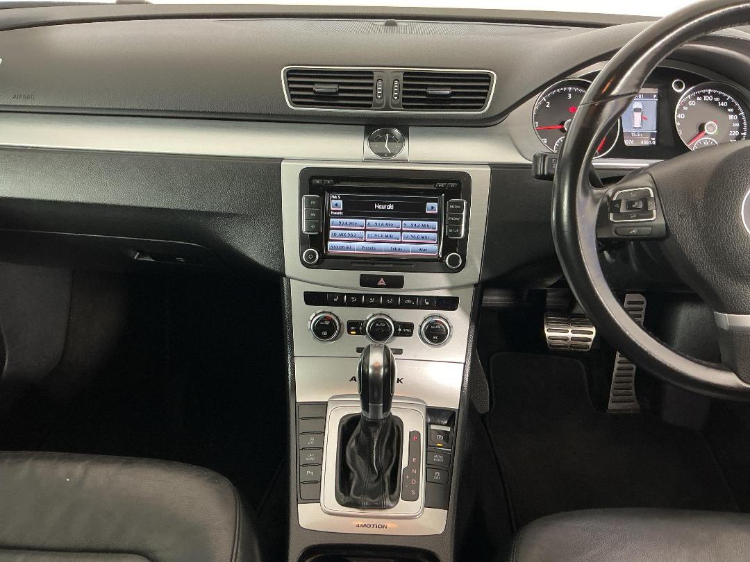 Photo '18' of Volkswagen Passat