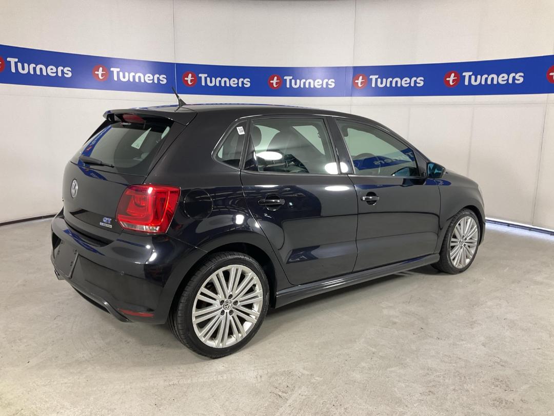 Photo '7' of Volkswagen Polo Photo '7' of Volkswagen Polo