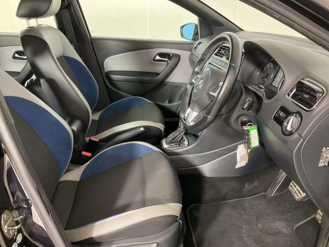 Photo '16' of Volkswagen Polo Photo '16' of Volkswagen Polo