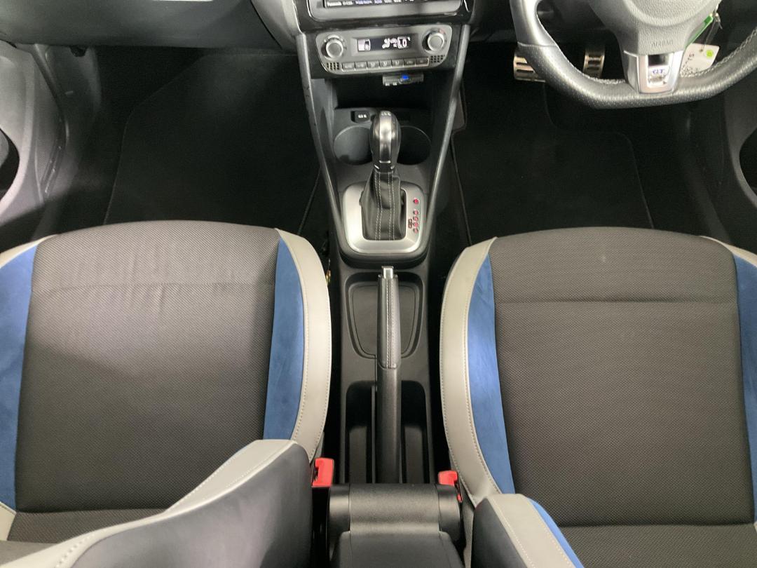 Photo '18' of Volkswagen Polo Photo '18' of Volkswagen Polo