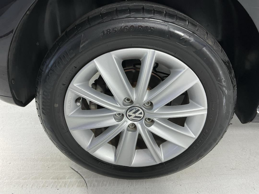 Photo '12' of Volkswagen Polo Photo '12' of Volkswagen Polo