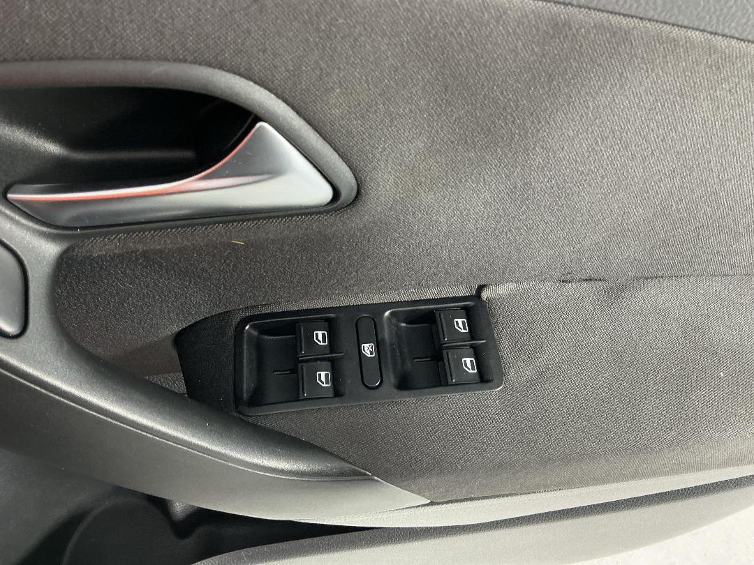 Photo '23' of Volkswagen Polo Photo '23' of Volkswagen Polo