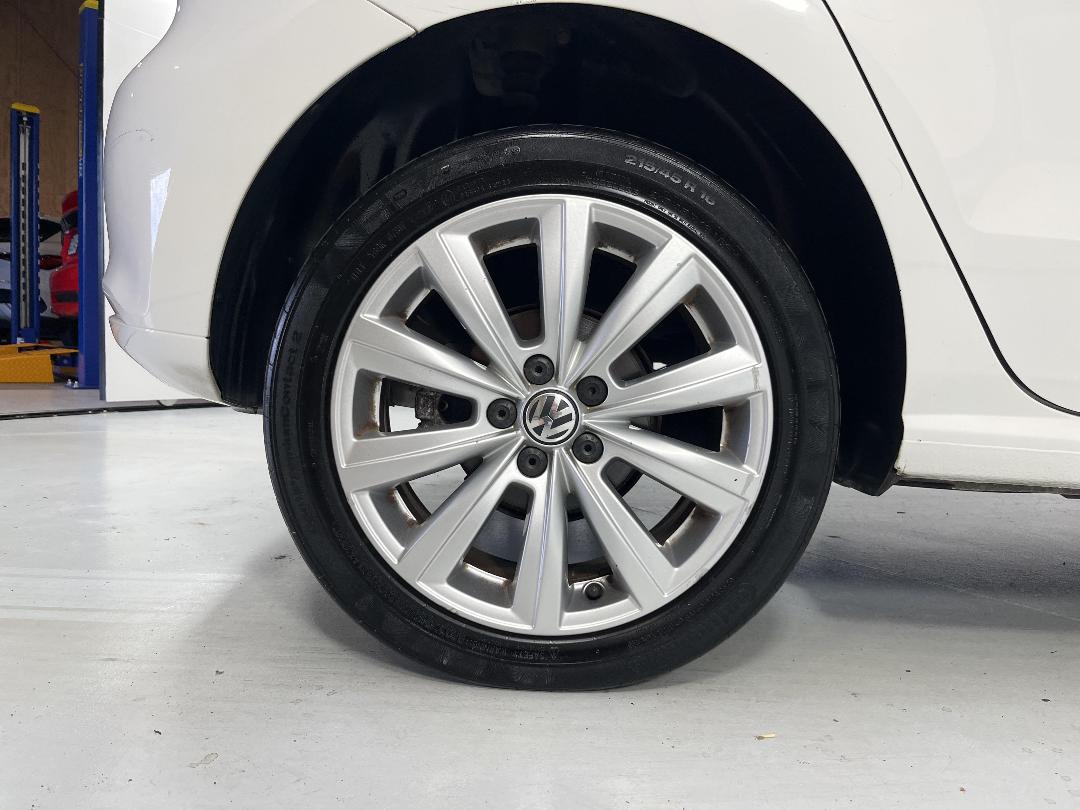 Photo '12' of Volkswagen Polo