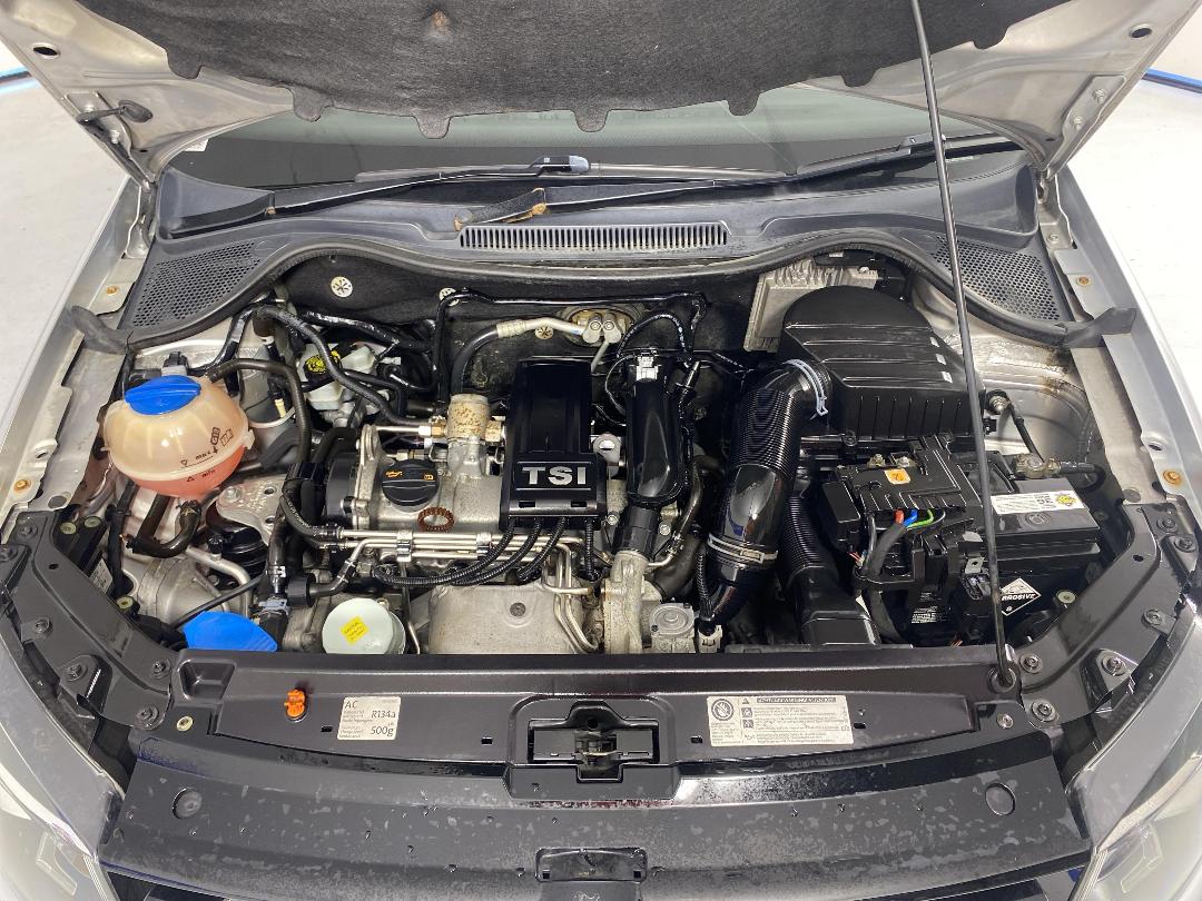 Photo '13' of Volkswagen Polo Photo '13' of Volkswagen Polo