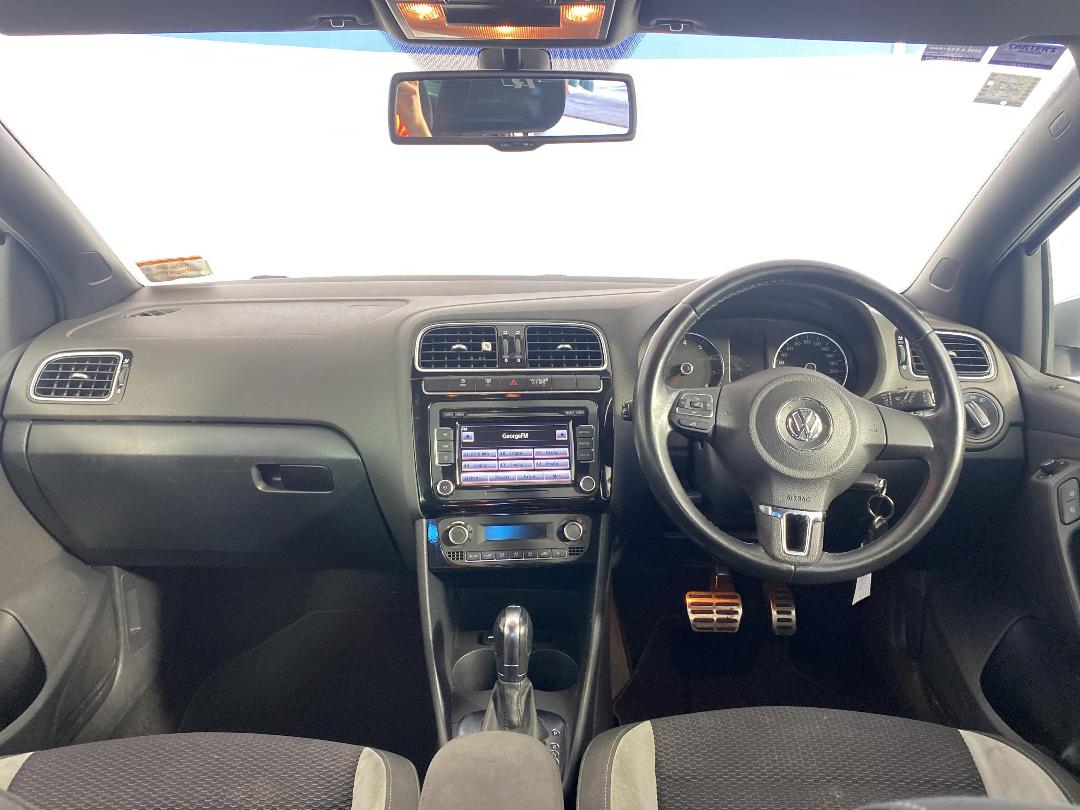 Photo '17' of Volkswagen Polo Photo '17' of Volkswagen Polo