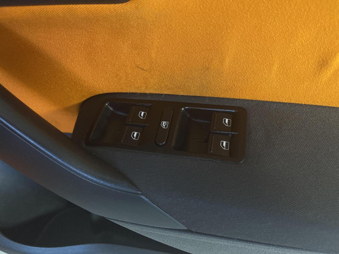 Photo '24' of Volkswagen Polo