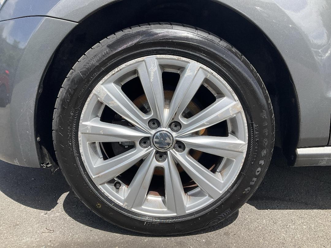 Photo '10' of Volkswagen Polo Photo '10' of Volkswagen Polo