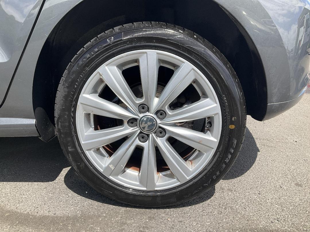 Photo '11' of Volkswagen Polo Photo '11' of Volkswagen Polo