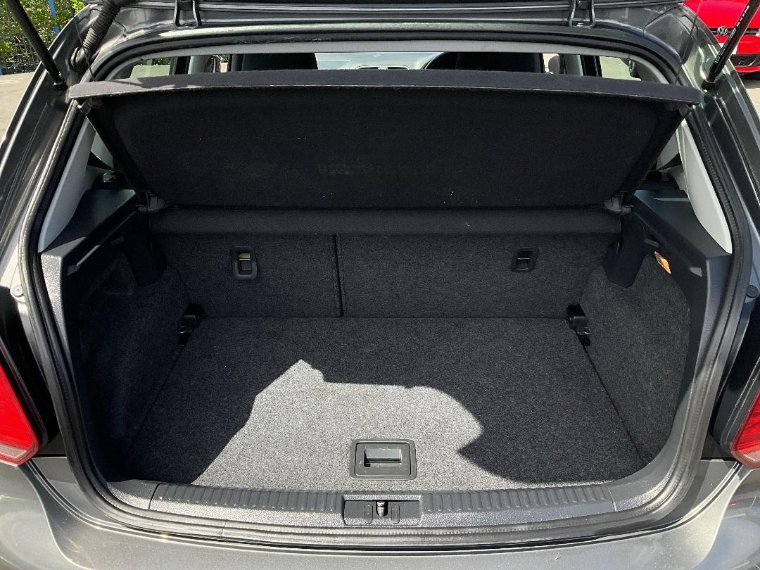 Photo '14' of Volkswagen Polo Photo '14' of Volkswagen Polo