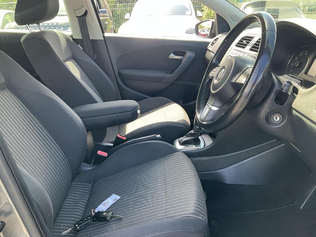 Photo '16' of Volkswagen Polo Photo '16' of Volkswagen Polo