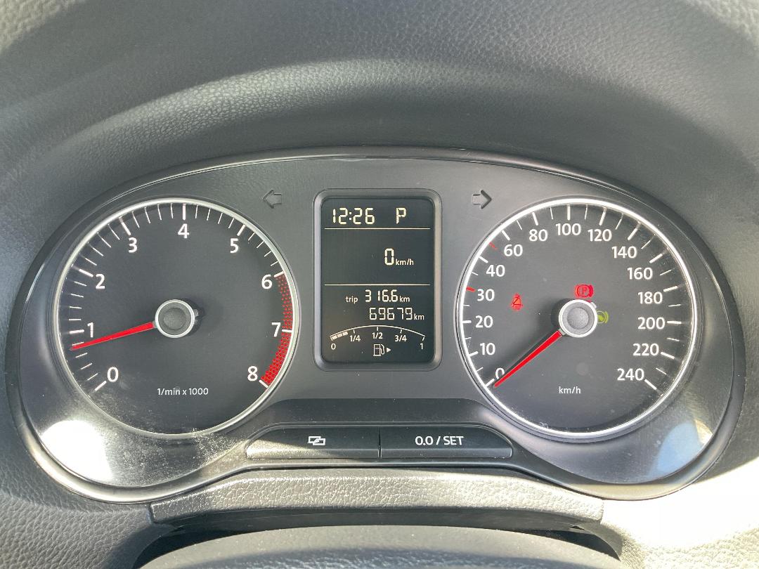 Photo '21' of Volkswagen Polo Photo '21' of Volkswagen Polo