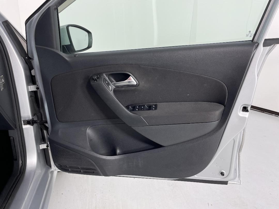 Photo '15' of Volkswagen Polo