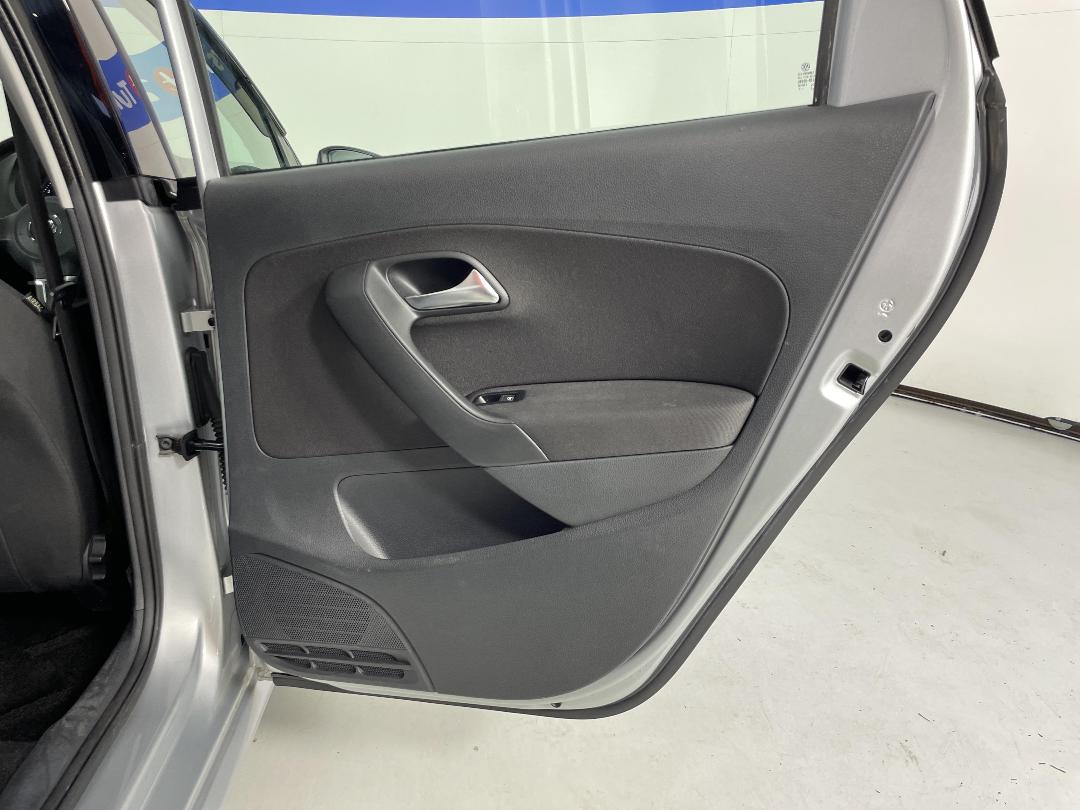 Photo '19' of Volkswagen Polo