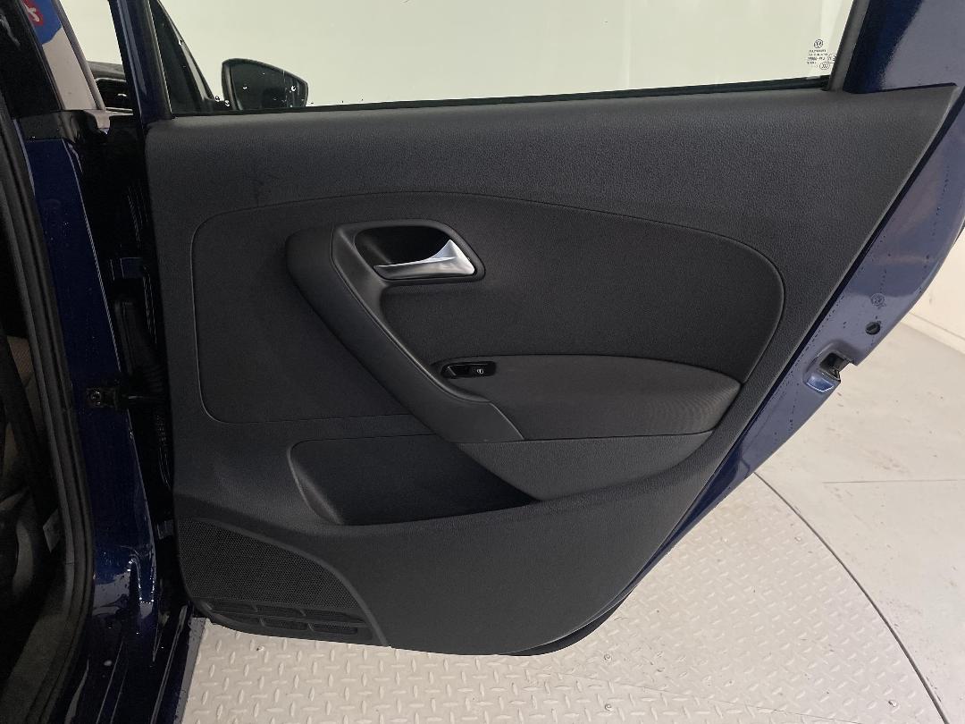 Photo '19' of Volkswagen Polo Photo '19' of Volkswagen Polo