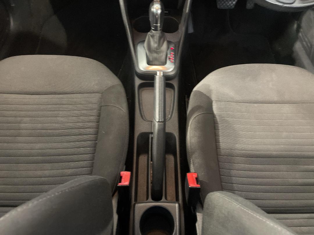 Photo '18' of Volkswagen Polo Photo '18' of Volkswagen Polo