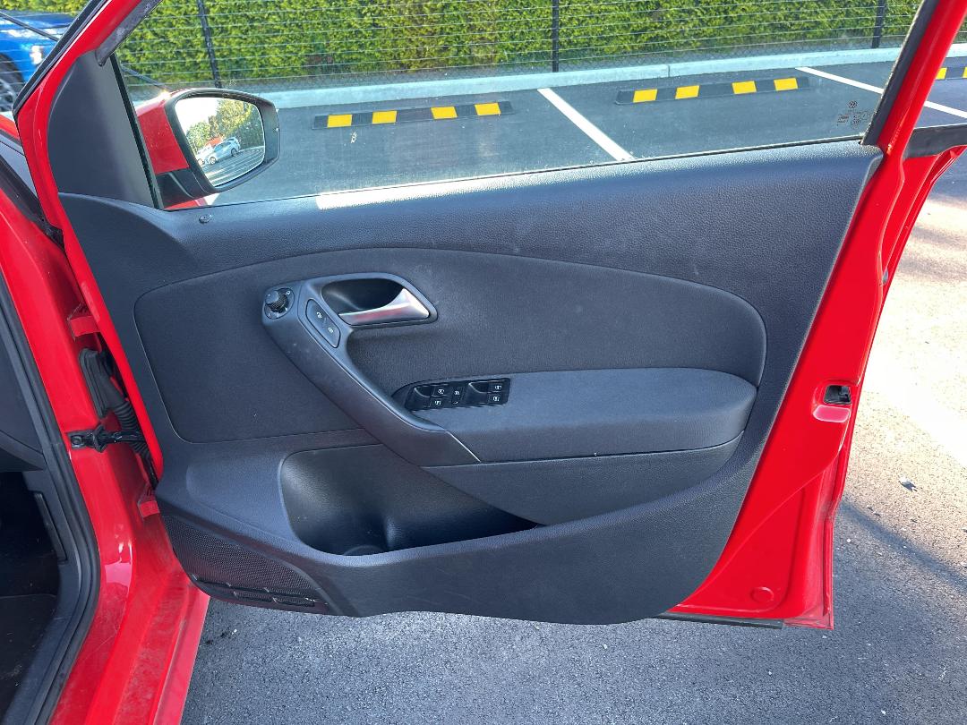 Photo '13' of Volkswagen Polo