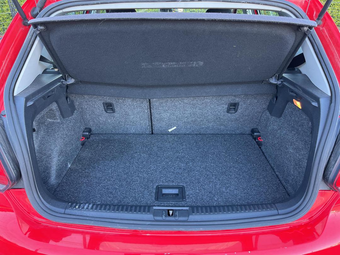 Photo '12' of Volkswagen Polo