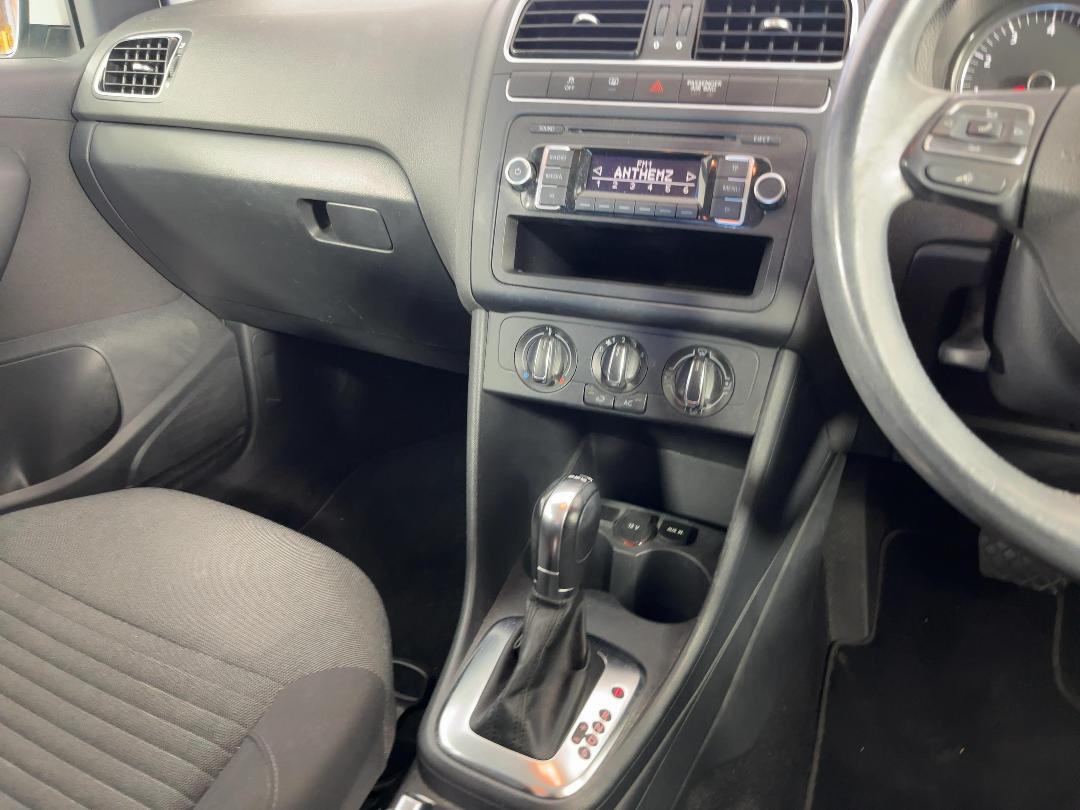 Photo '18' of Volkswagen Polo