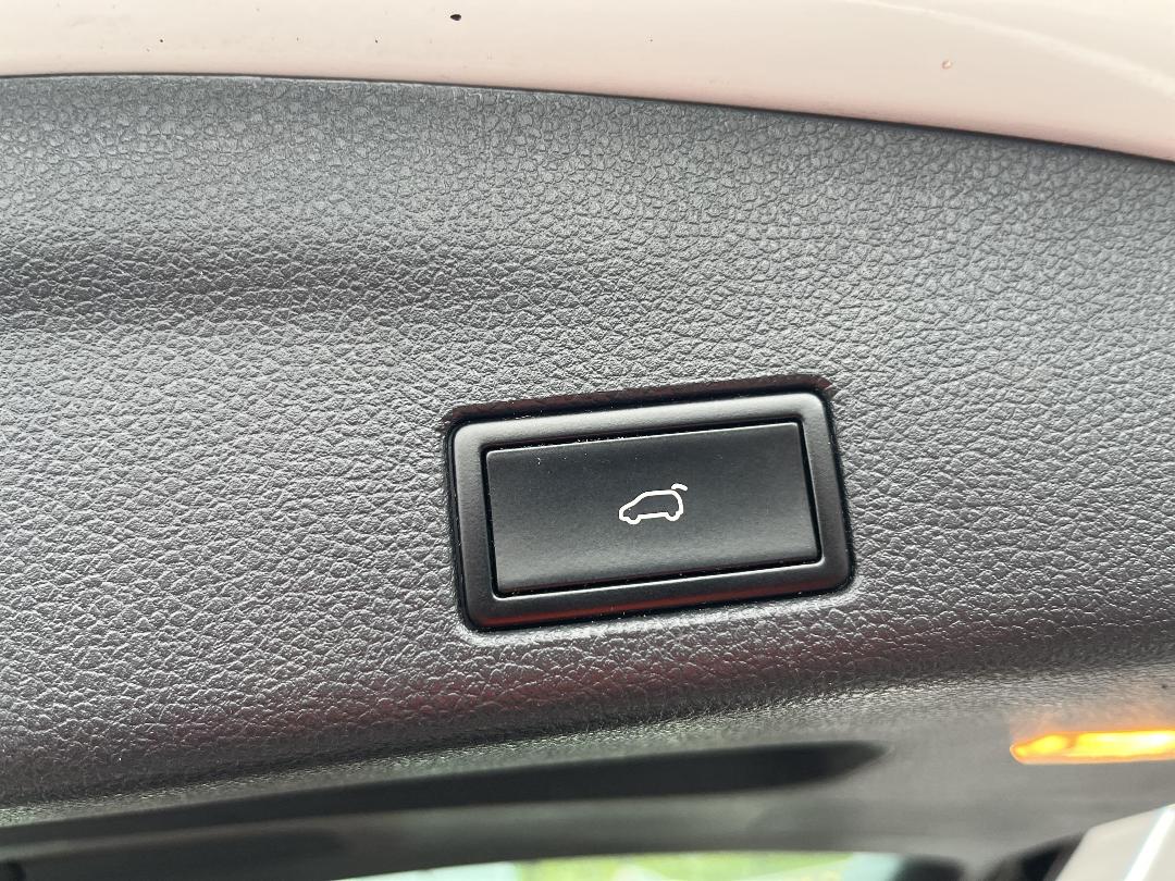 Photo '27' of Volkswagen Sharan 2.0 TSI Photo '27' of Volkswagen Sharan 2.0 TSI