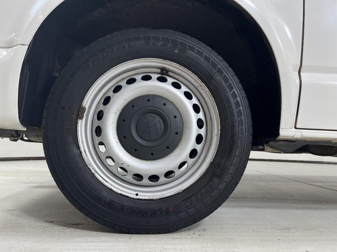 Photo '12' of Volkswagen T5