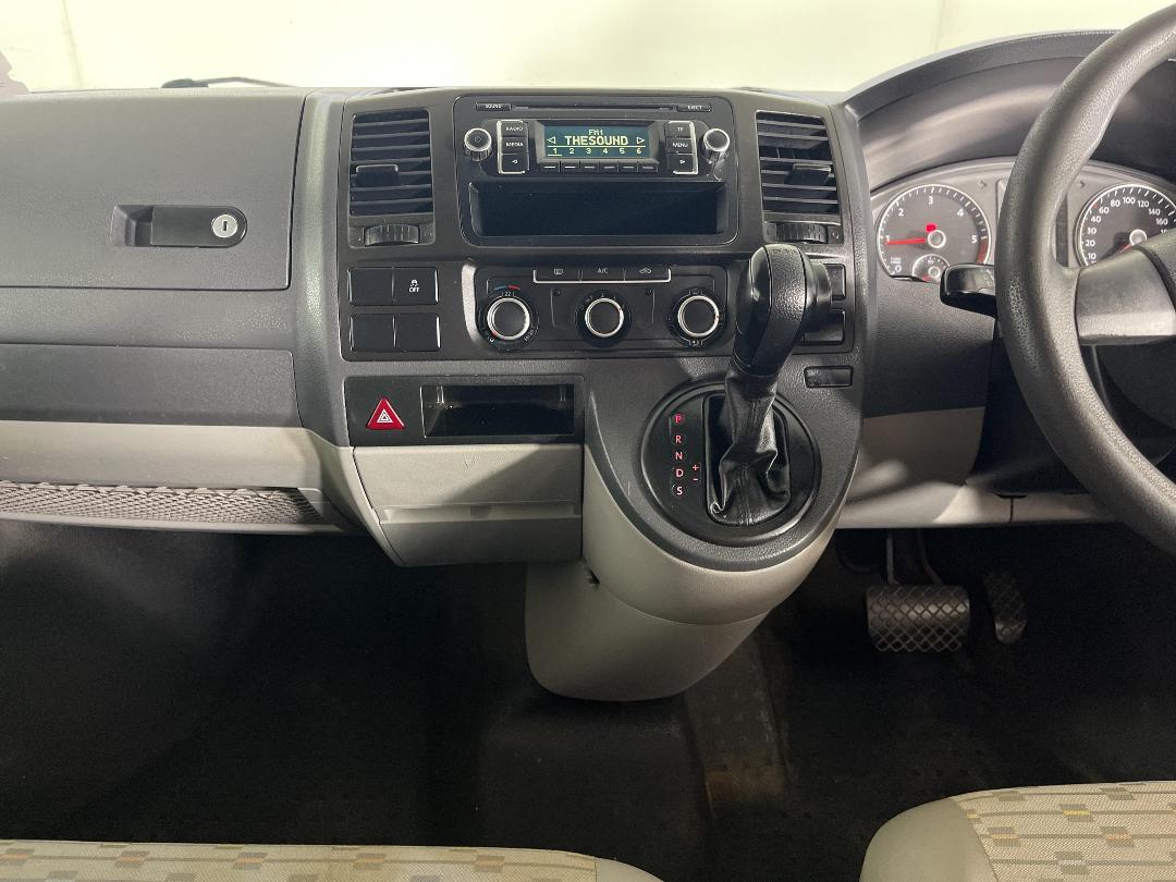 Photo '18' of Volkswagen T5