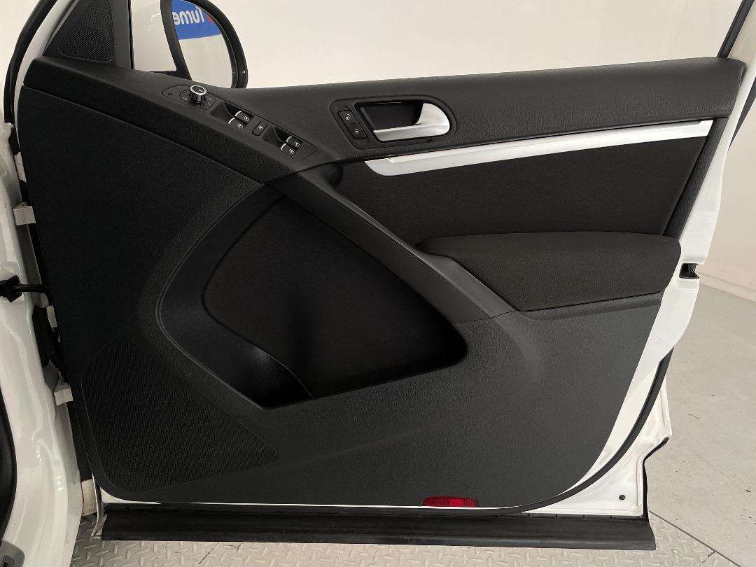 Photo '15' of Volkswagen Tiguan